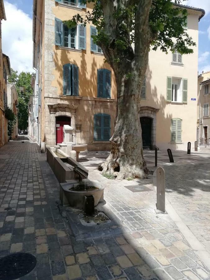 Charmant T2 Dans Le Vieux Centre De La Valette Du Var Apartment Bagian luar foto